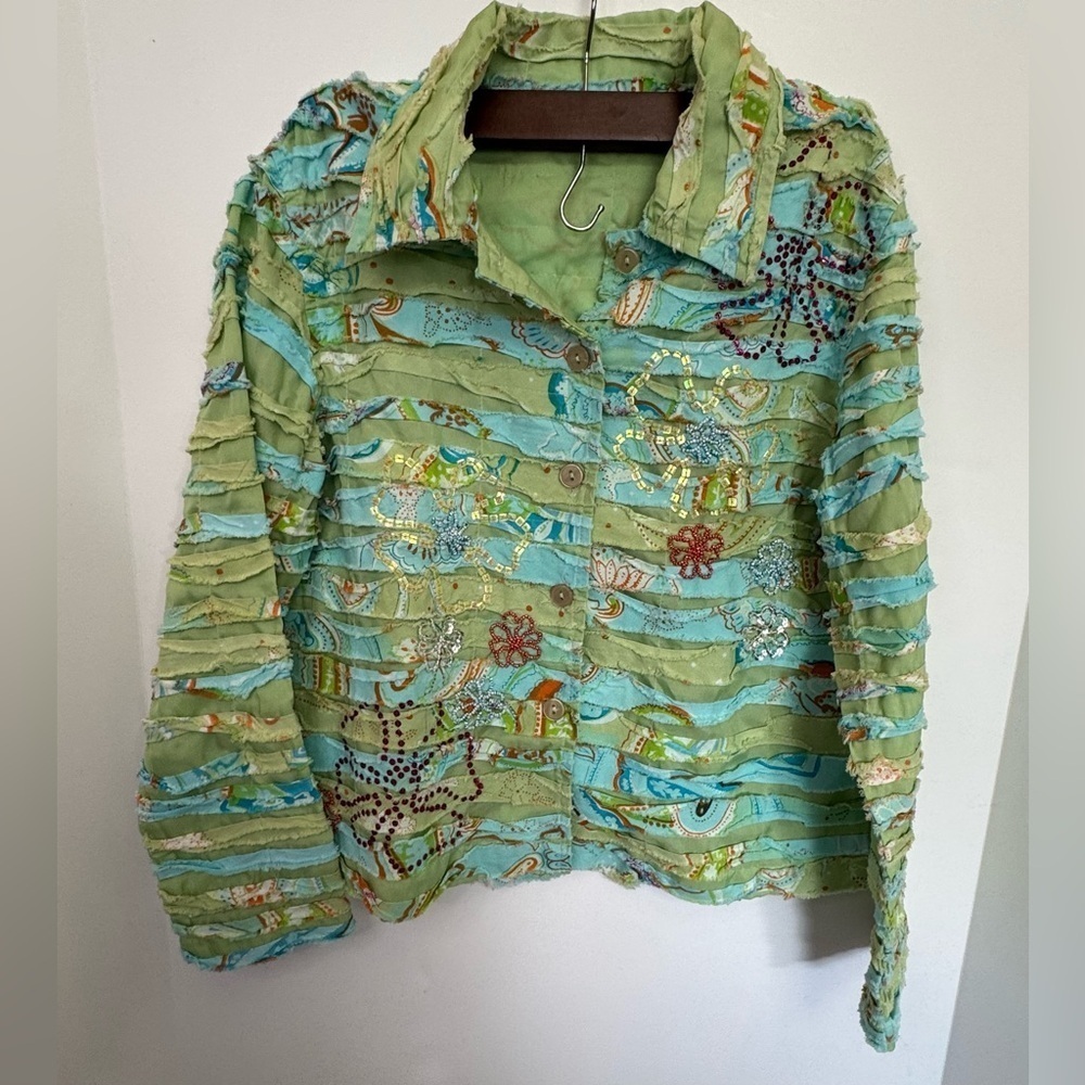 Life Style Petite Women's Green Jacket with button closure